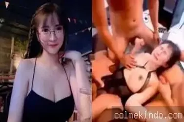 Bokep Indo Threesome Cewek Imut Doyan BDSM Ikat & Hajar Bareng