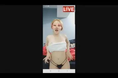 Live Show 190 Cewek Gendut Binal Squirt Lumer WOT